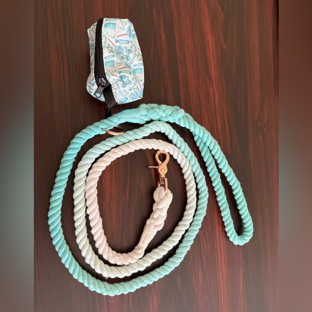 NWOT Pawsome Pets Flax Marine New York Twisted Rope Leash w/Poo Bag Holder Green